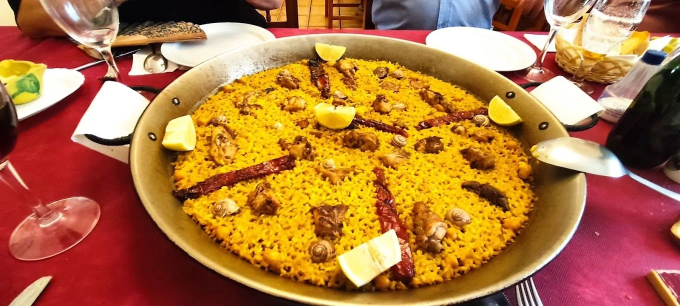 Paella La Canalosa — paella traditionnelle sur commande au Mesón El Retiro